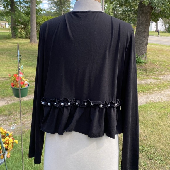 Long sleeve peplum top - Picture 2 of 3